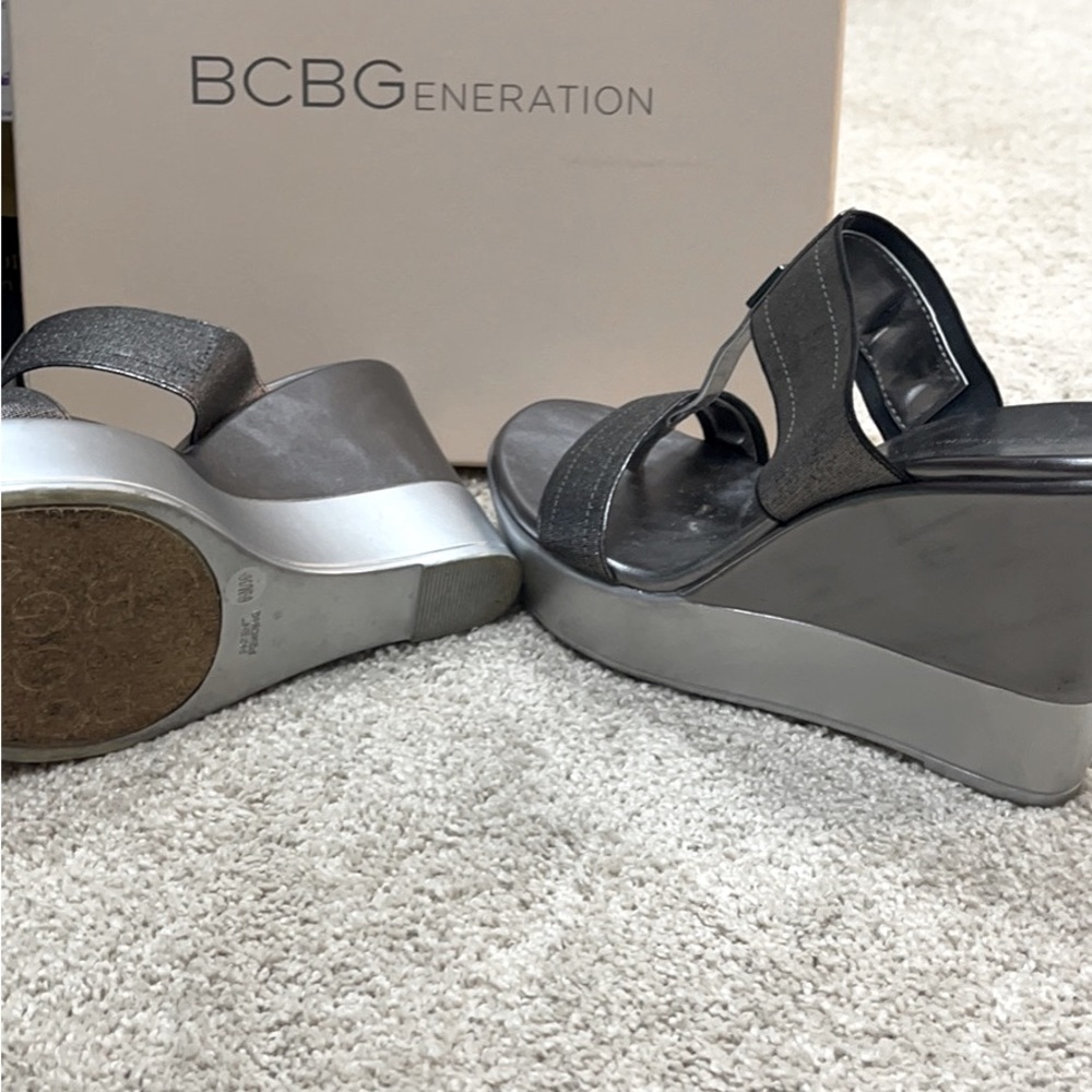 Women’s Silver wedges